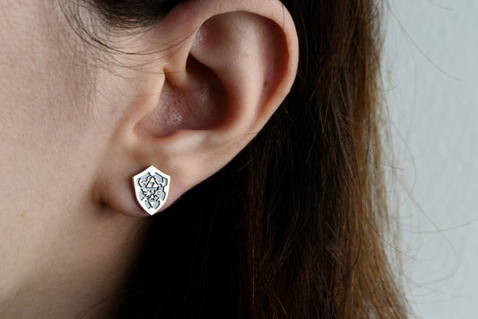 Legend of Zelda Earrings Zelda Hylian Shield Triforce Earrings Jewelry Zelda Geek Cosplay Gift