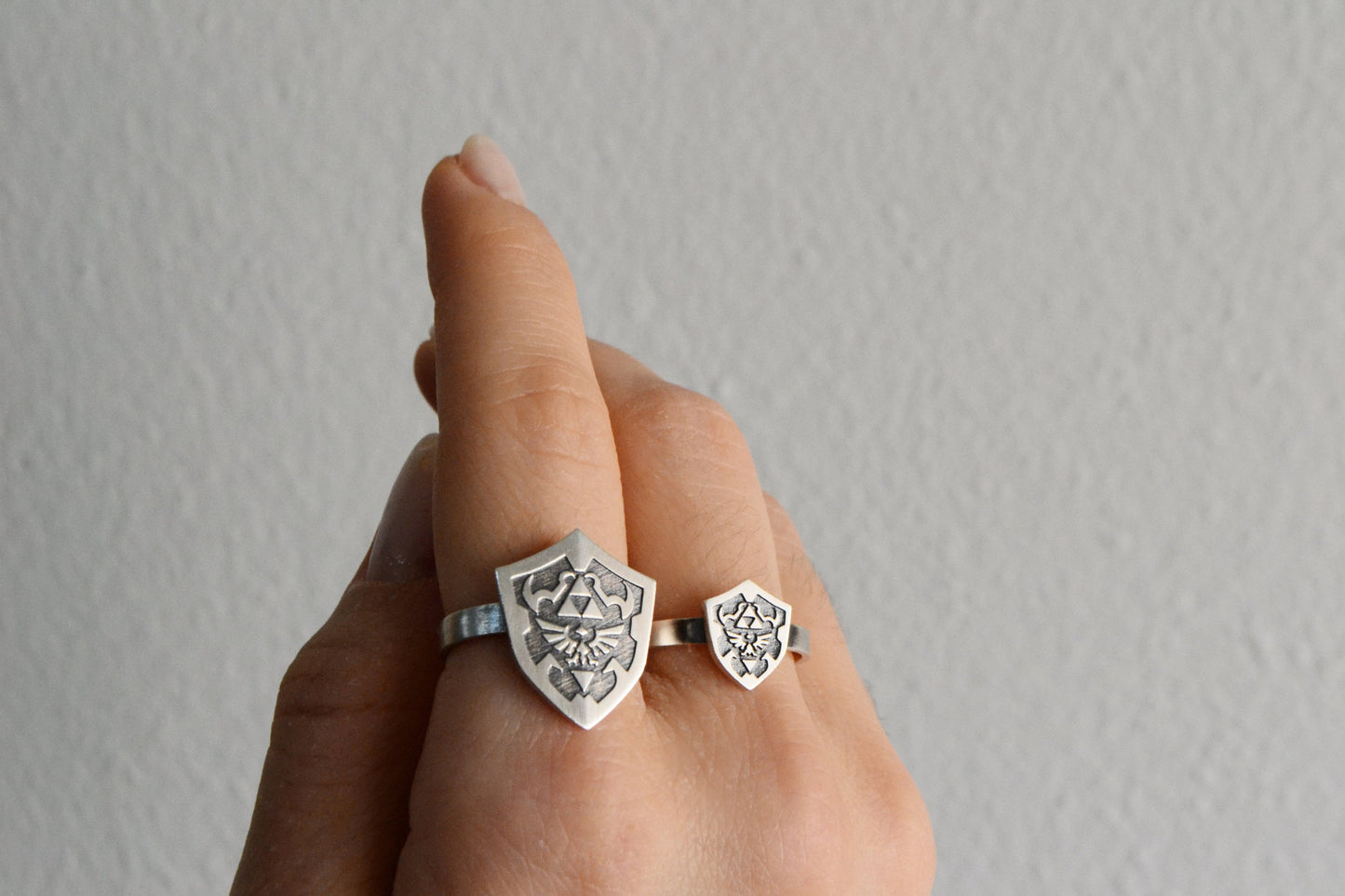 Legend of Zelda Couples Ring Hylian Shield Ring 925 Silver Zelda Gamer Anniversary Rings Jewelry Gift